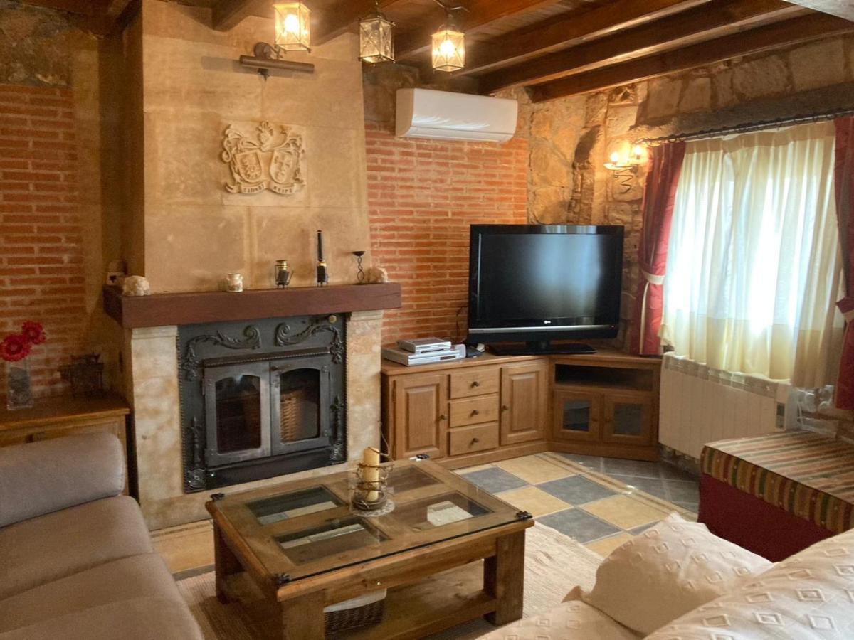 Casa Rural Neira Almenara de Tormes Exterior photo